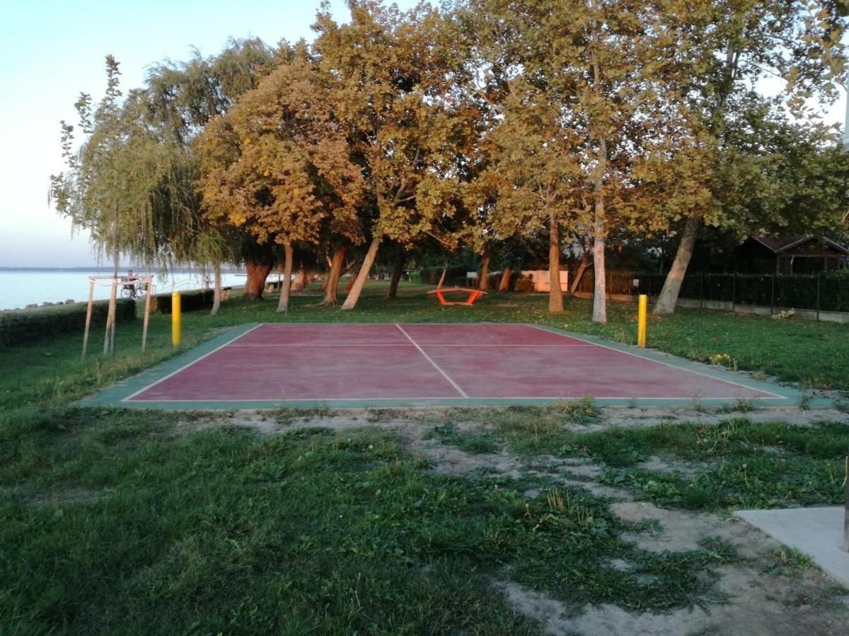 Bella Golden Beach Siófok Exteriör bild